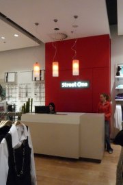 PREDAJŇA TEXTILU STREET ONE, OC OPTIMA, KOŠICE