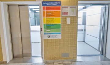 Kompletná výmena 2 výťahov v poliklinike Bratislava - Karlova Ves