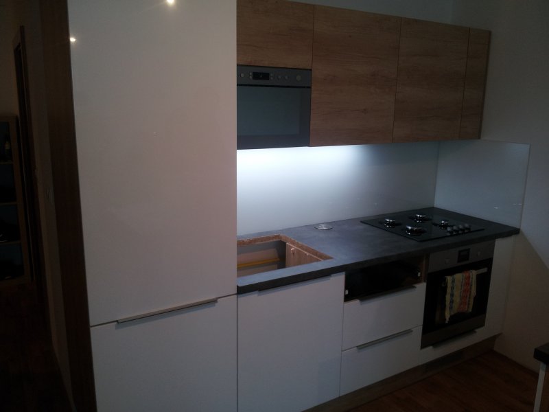 Sklenenázástena - recenzie, referencie, skúsenosti